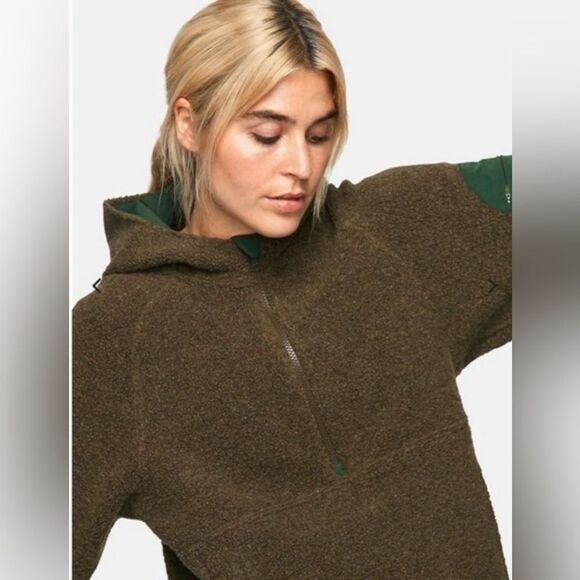 Outdoor Voices Mega Fleece Half-Zip Hoodie - Picture 3 of 14